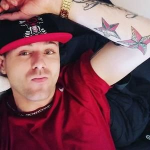 Meet your Posher, Christopher